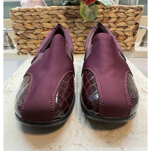 Clarks Collection Women’s Comfort Shoes 10M Wine Fabric Faux Leather Preowned - Picture 5 of 11
